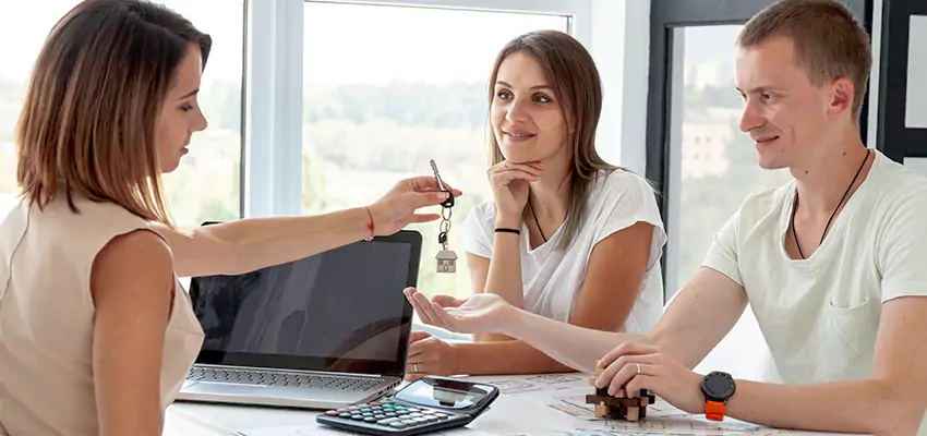 Situations Where Selling Your Apartment is Most Practical in Massapequa Park, NY