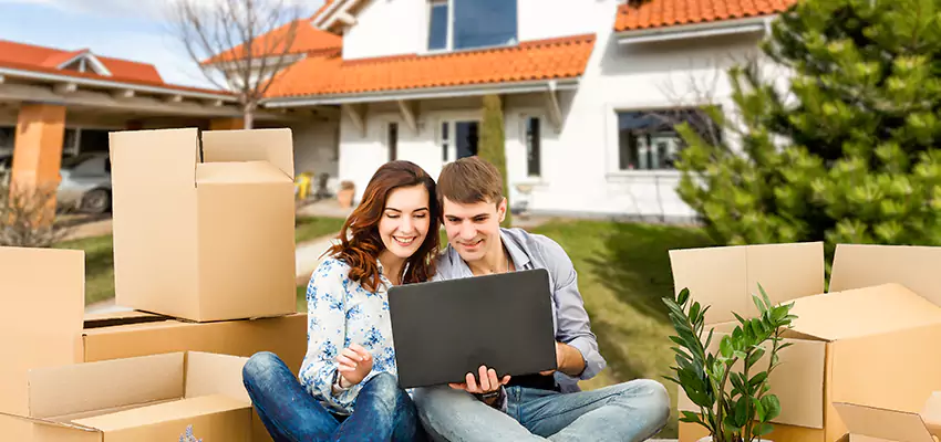 How We Determine Your Sell Townhouse Offer in Massapequa Park, NY?